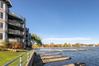 Accès au plan d'eau