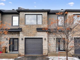 3425 Rue Joachim-Du Bellay — photo 1