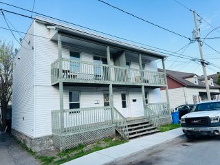 32 Rue St-Charles