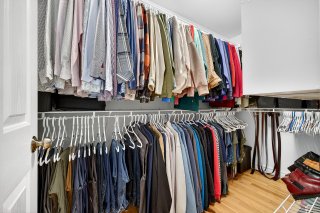 Walk-in closet