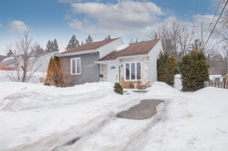 1342 Rue des Insignes