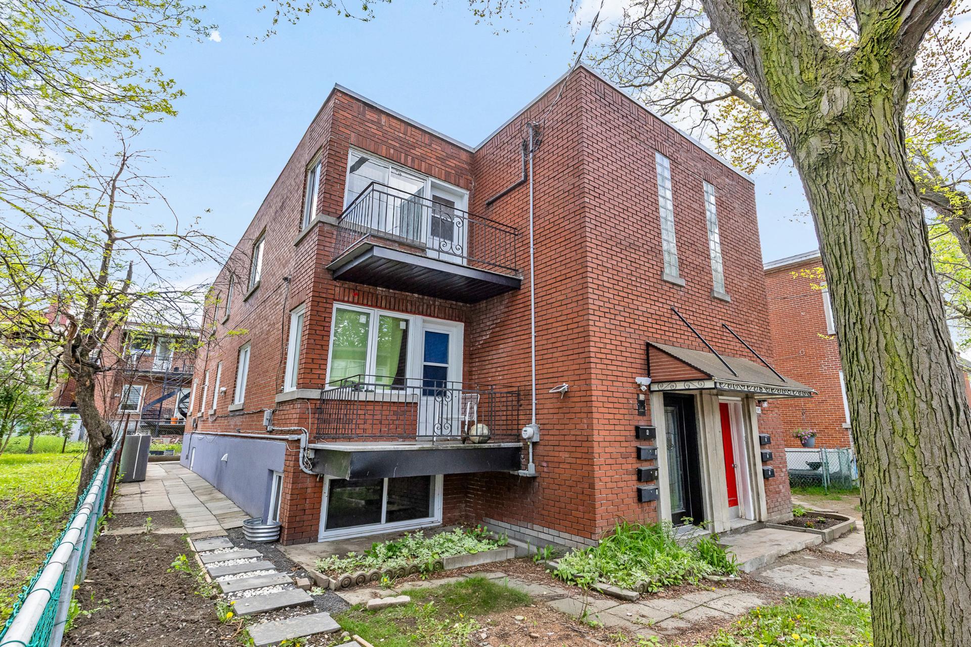 #1 - 8950 Rue St-Urbain