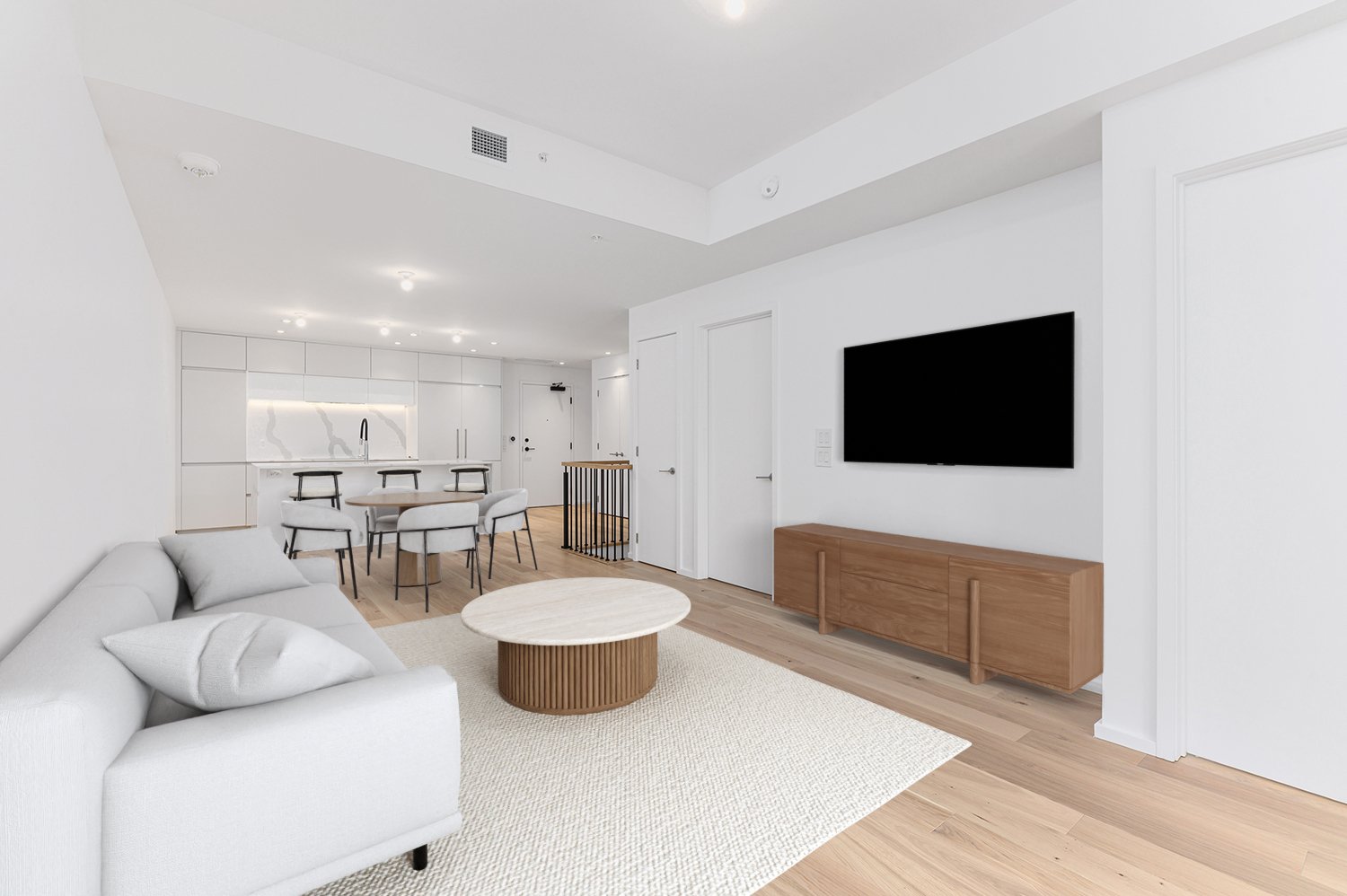 #123 - 585 Av. Glengarry