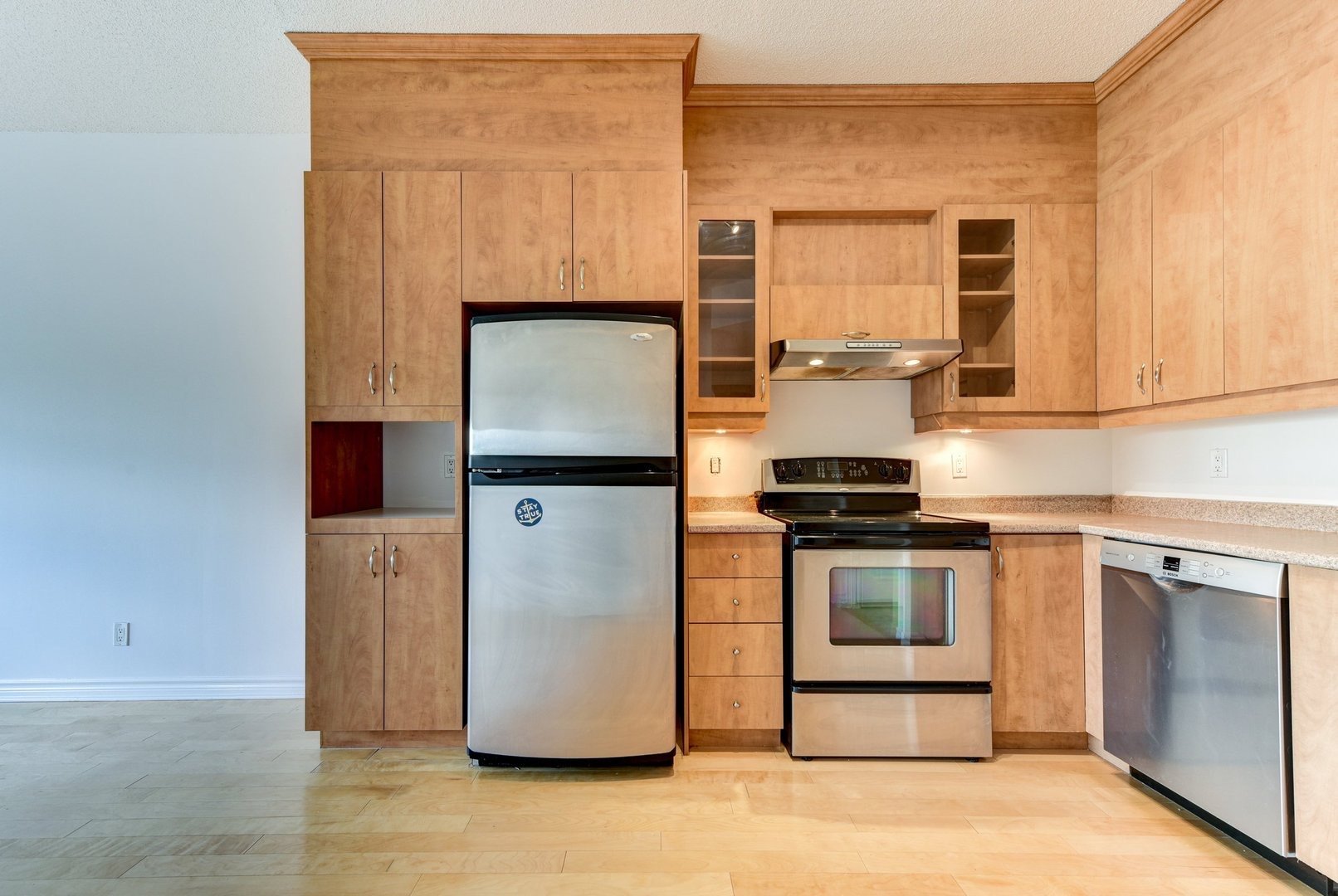 #702 - 825 Boul. René-Lévesque E.