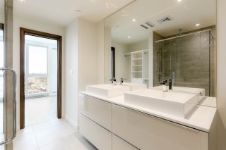 Ensuite bathroom