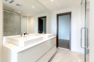 Ensuite bathroom