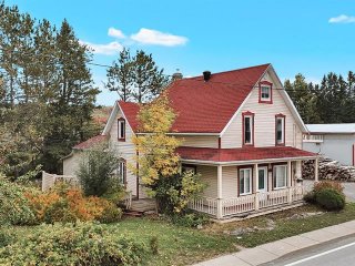 156 Av. du Mont-Comi