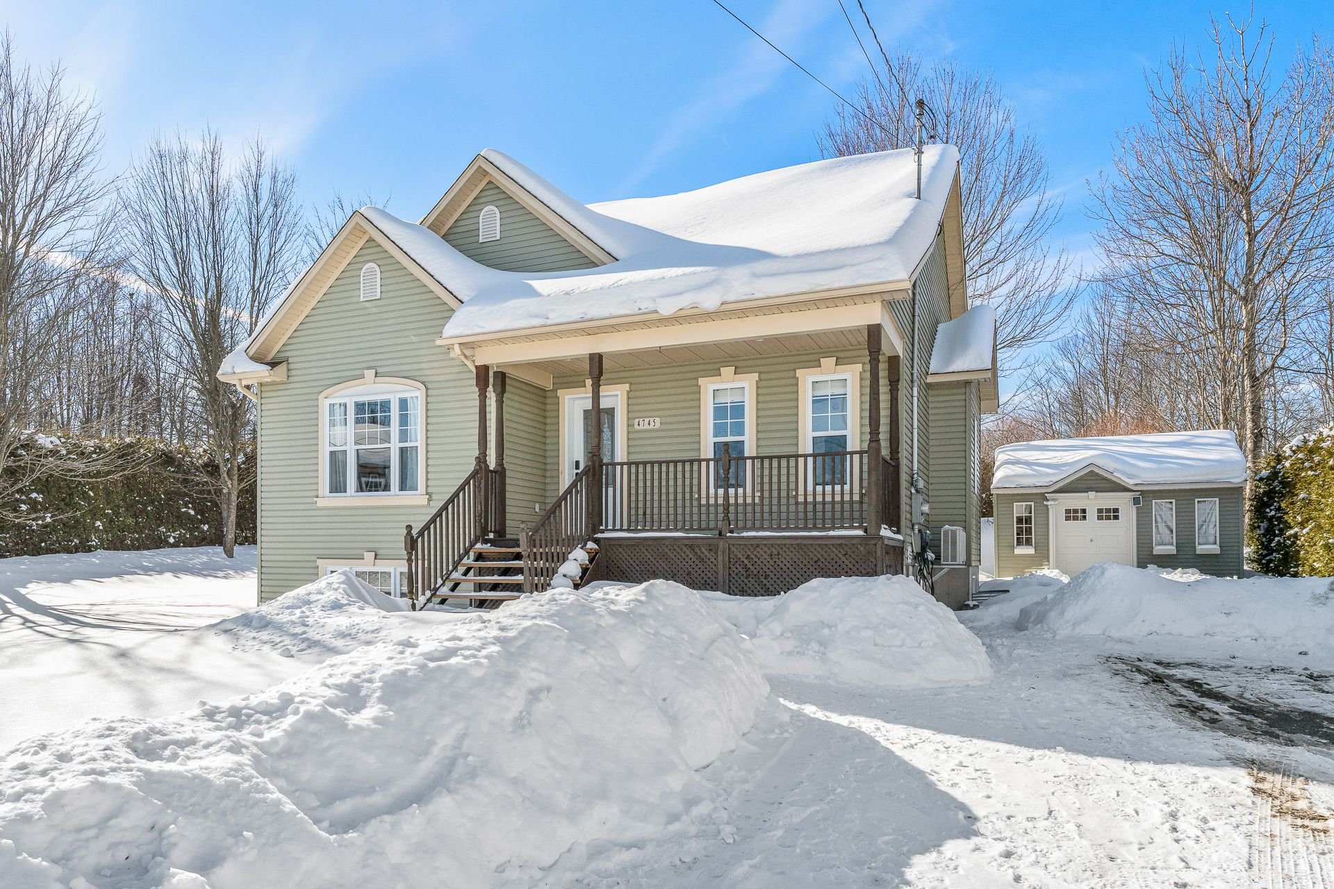 4745 Rue de Contrecoeur