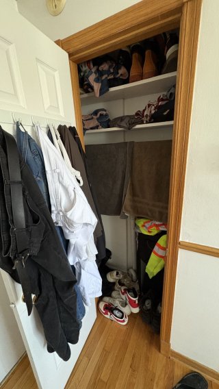 Walk-in closet