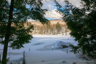 Accès au plan d'eau