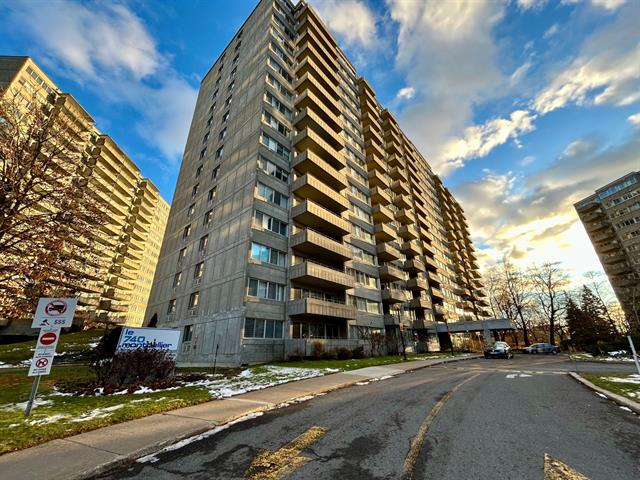 #912 - 740 Boul. Montpellier