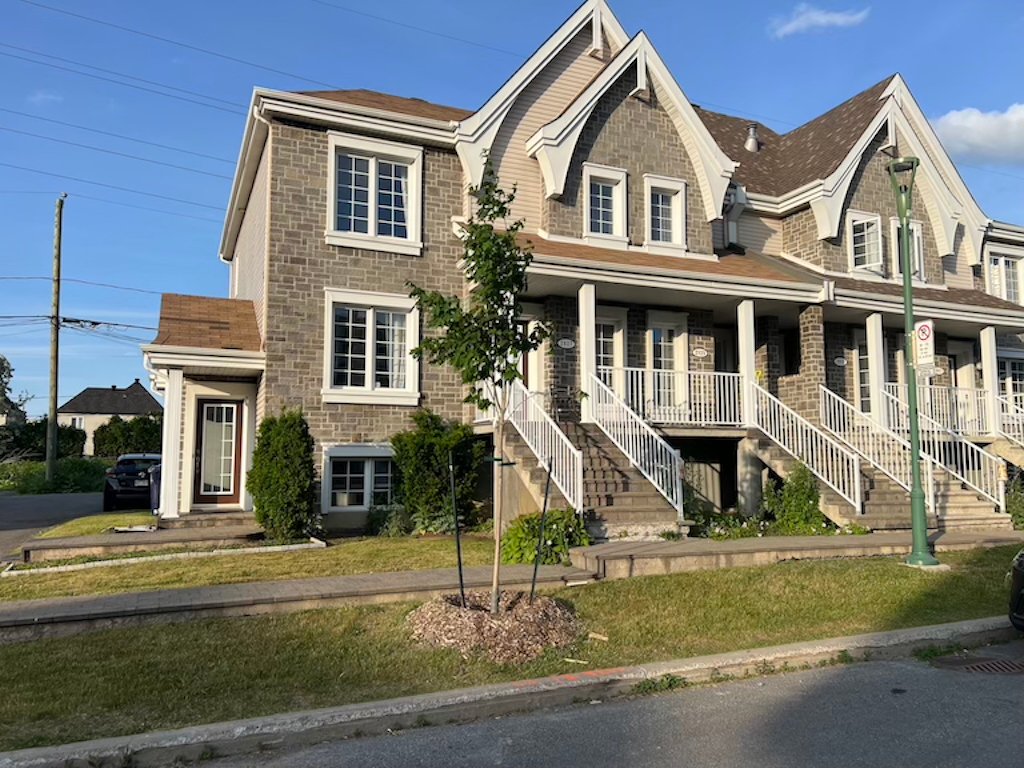  2927 Rue Alfred-De Musset