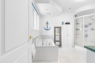Salle de bains attenante à la CCP