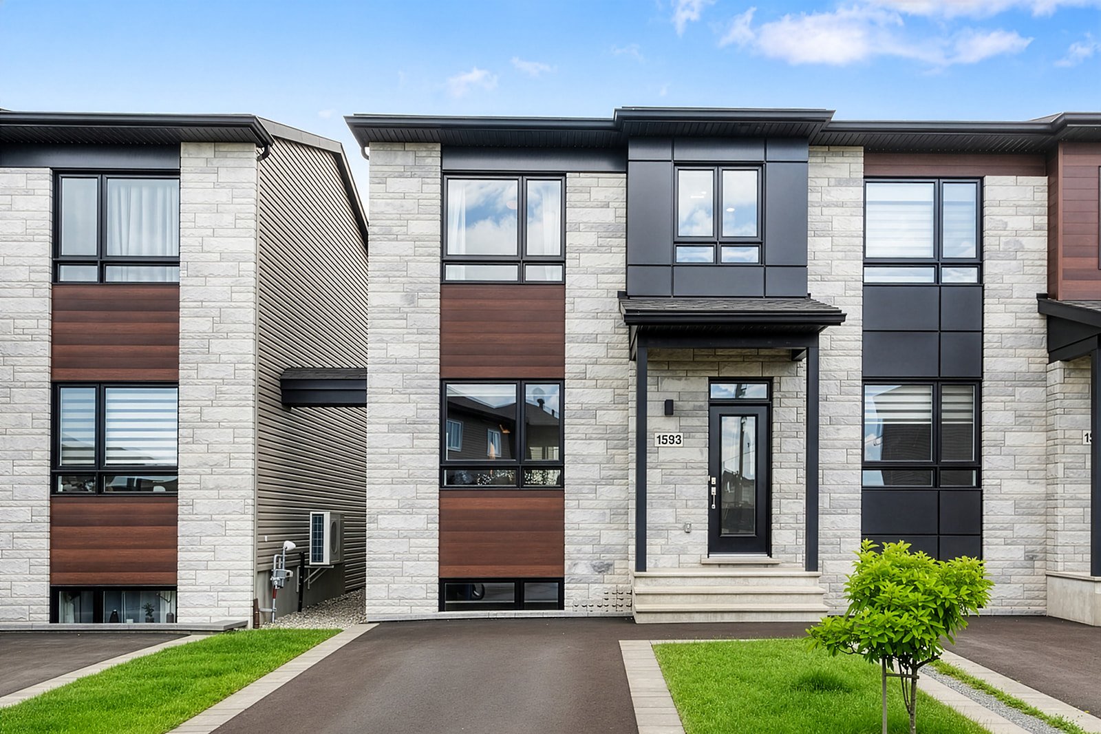 1593 Rue François-Valade