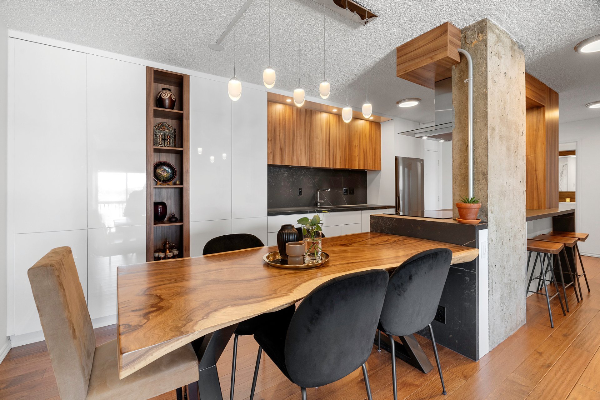 #616 - 1550 Av. Panama