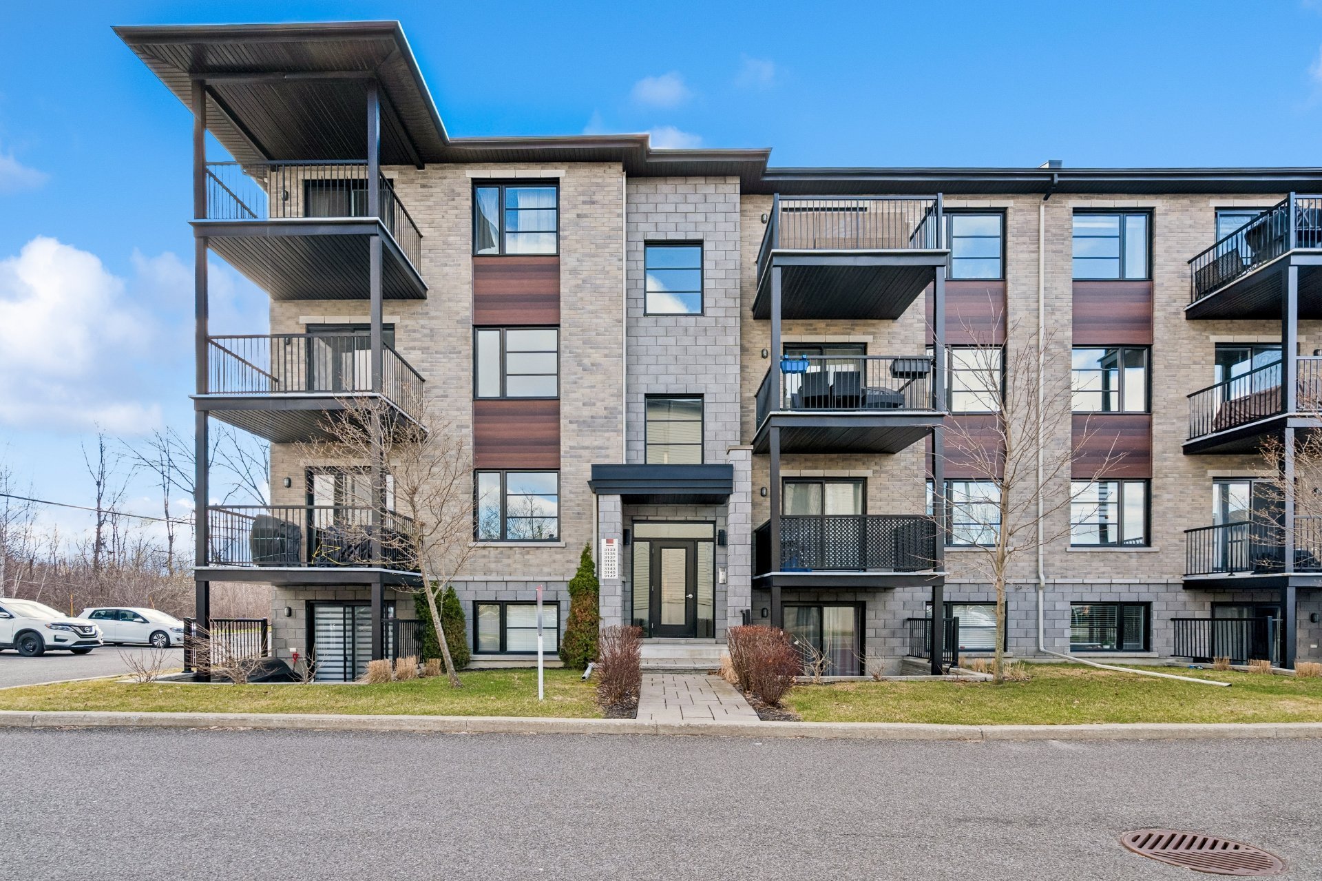  3143 Rue du Granit
