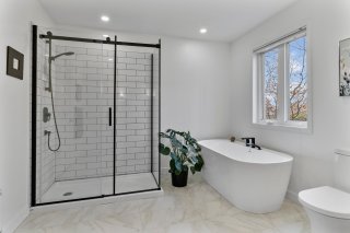 Salle de bains attenante à la CCP