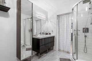 Salle de bains attenante à la CCP