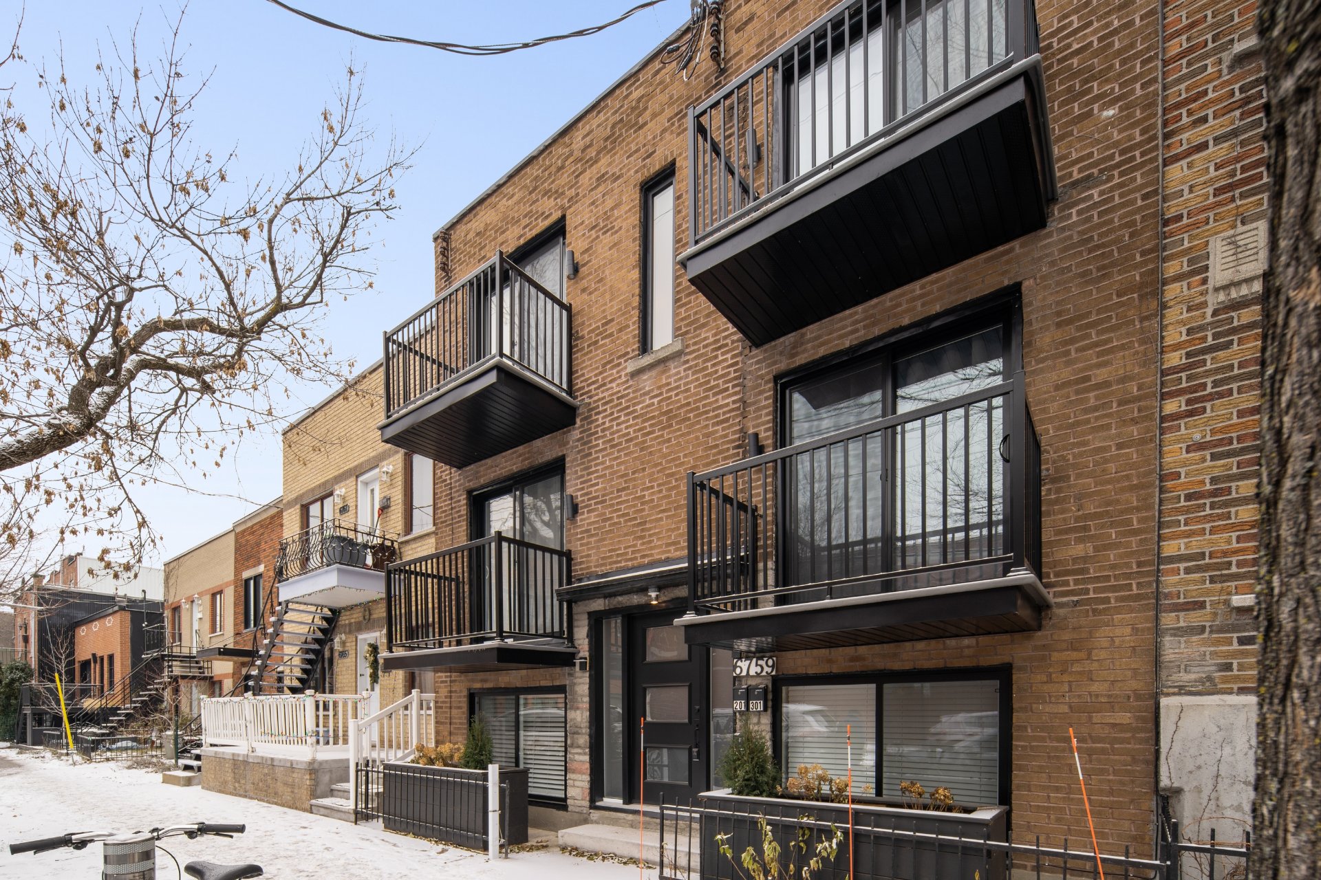 #201 - 6759 Rue Waverly