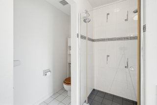 Salle de bains attenante à la CCP