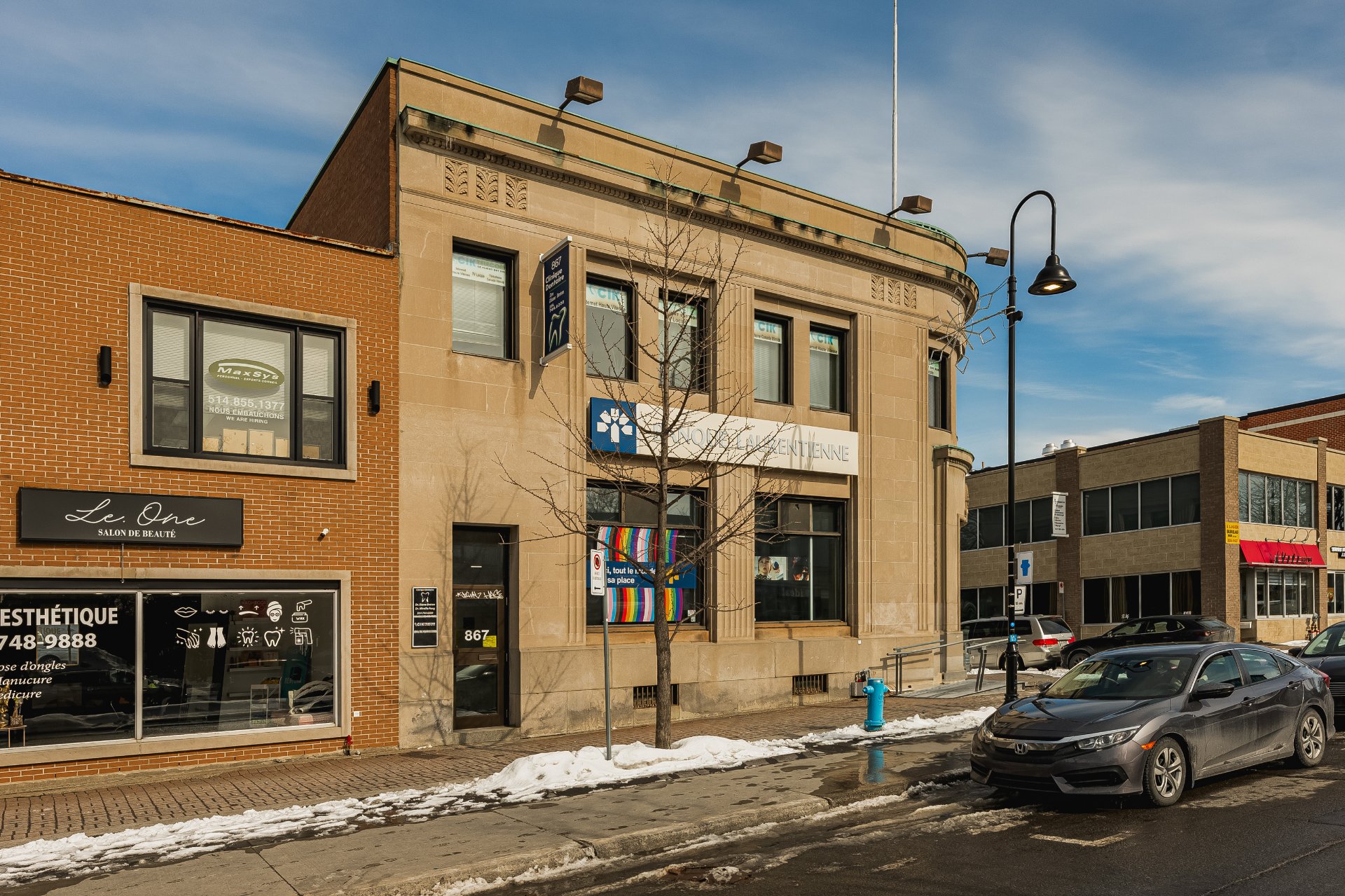 #101 - 867 Boul. Décarie