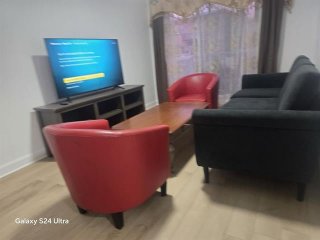 #101 - 11048 Av. de Paris