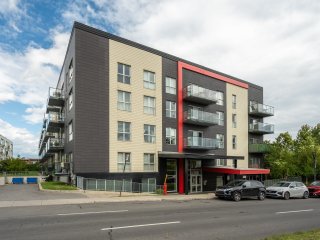 #329 - 9615 Av. Papineau
