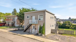 2650 Rue Évangéline