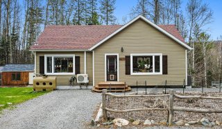 5941 Rue Lakeview