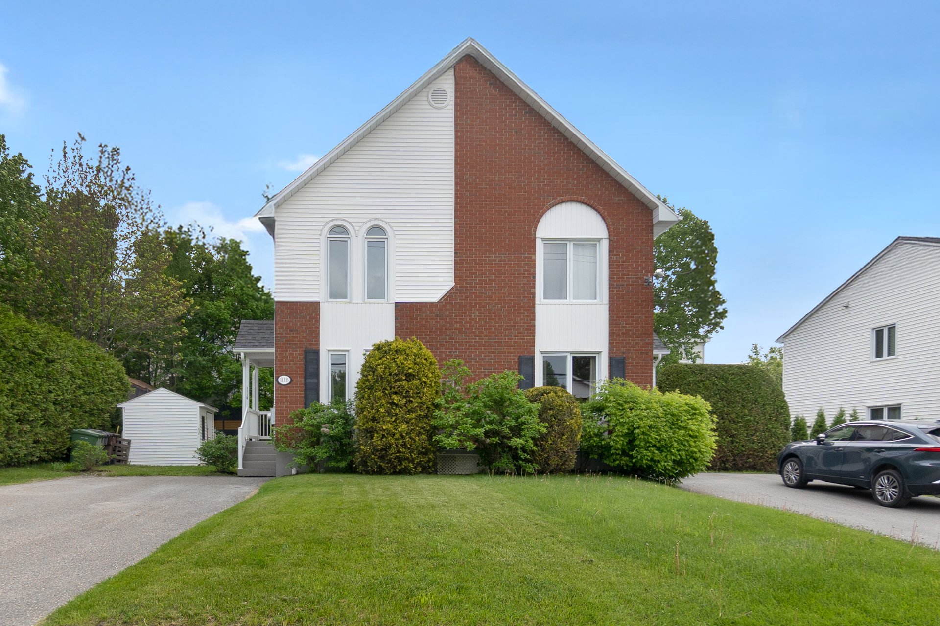  1118 Rue McCrea