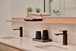 Salle de bains attenante à la CCP