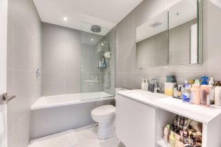 Ensuite bathroom