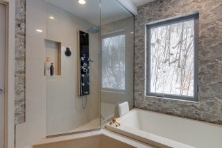 Ensuite bathroom