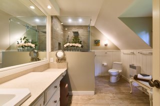 Salle de bains attenante à la CCP