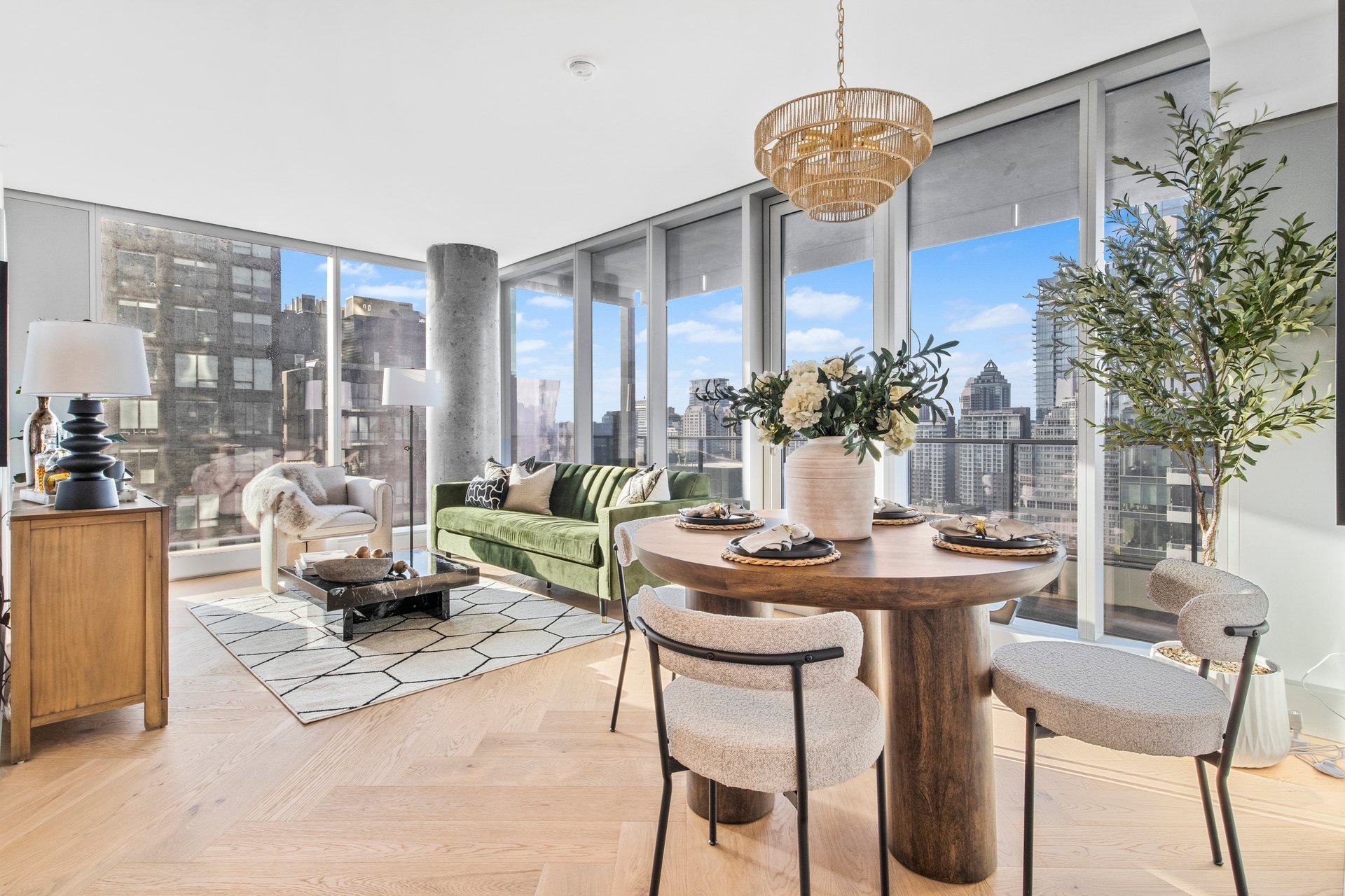 #2015 - 1500 Boul. René-Lévesque O.