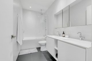 Ensuite bathroom