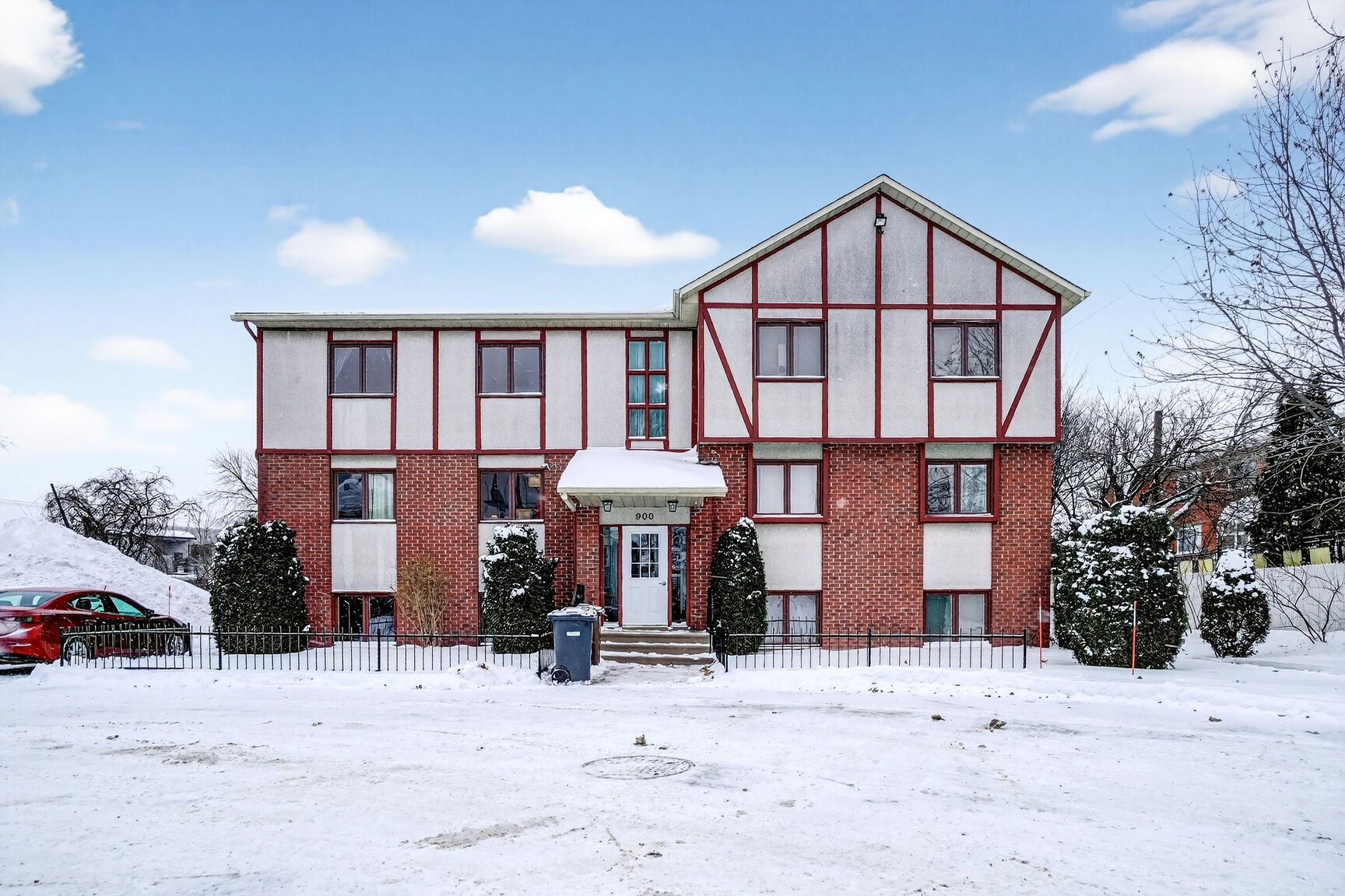 #5 - 900 Av. Desnoyers