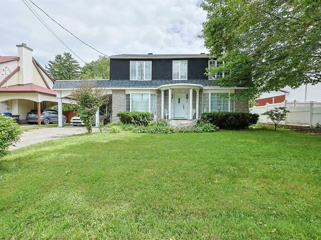 572 Rue David