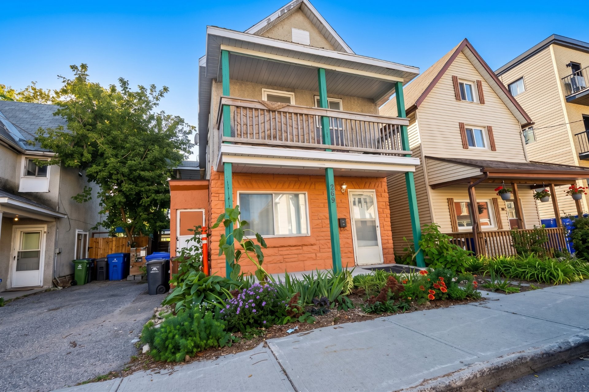 209 Rue Laval