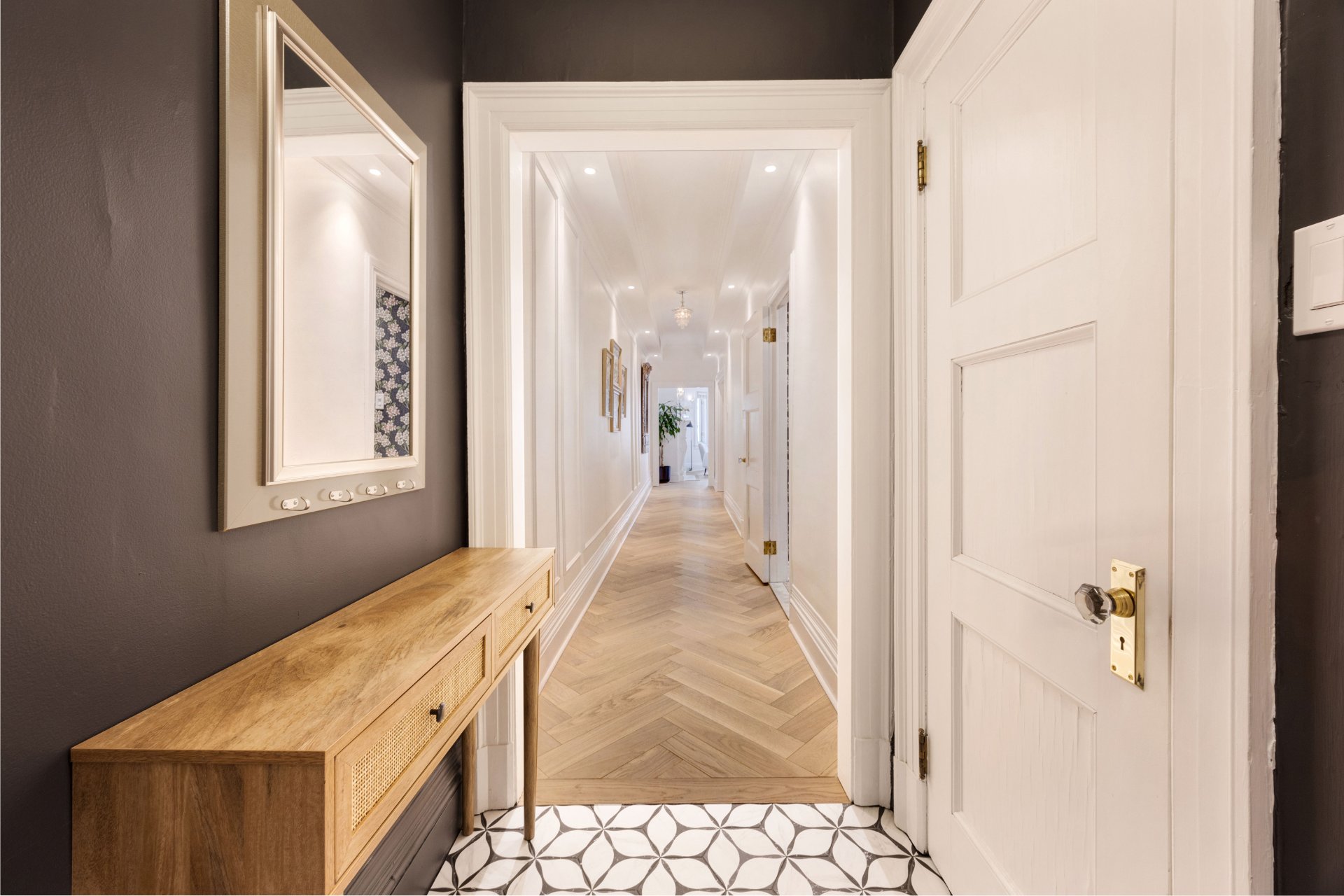 #38 - 1509 Rue Sherbrooke O.