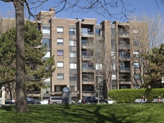 #2D - 4501 Rue Sherbrooke O.
