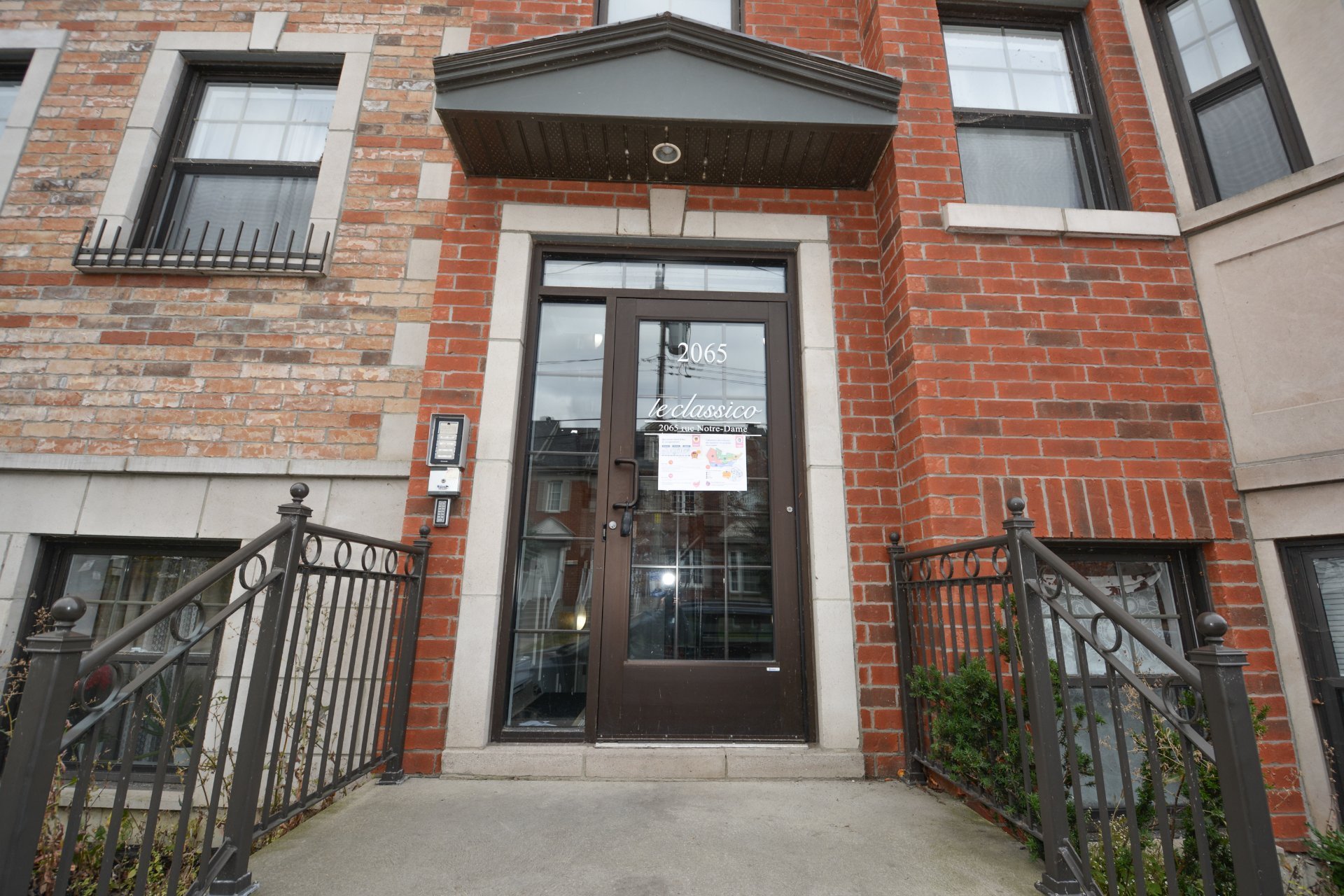 #302 - 2065 Rue Notre-Dame