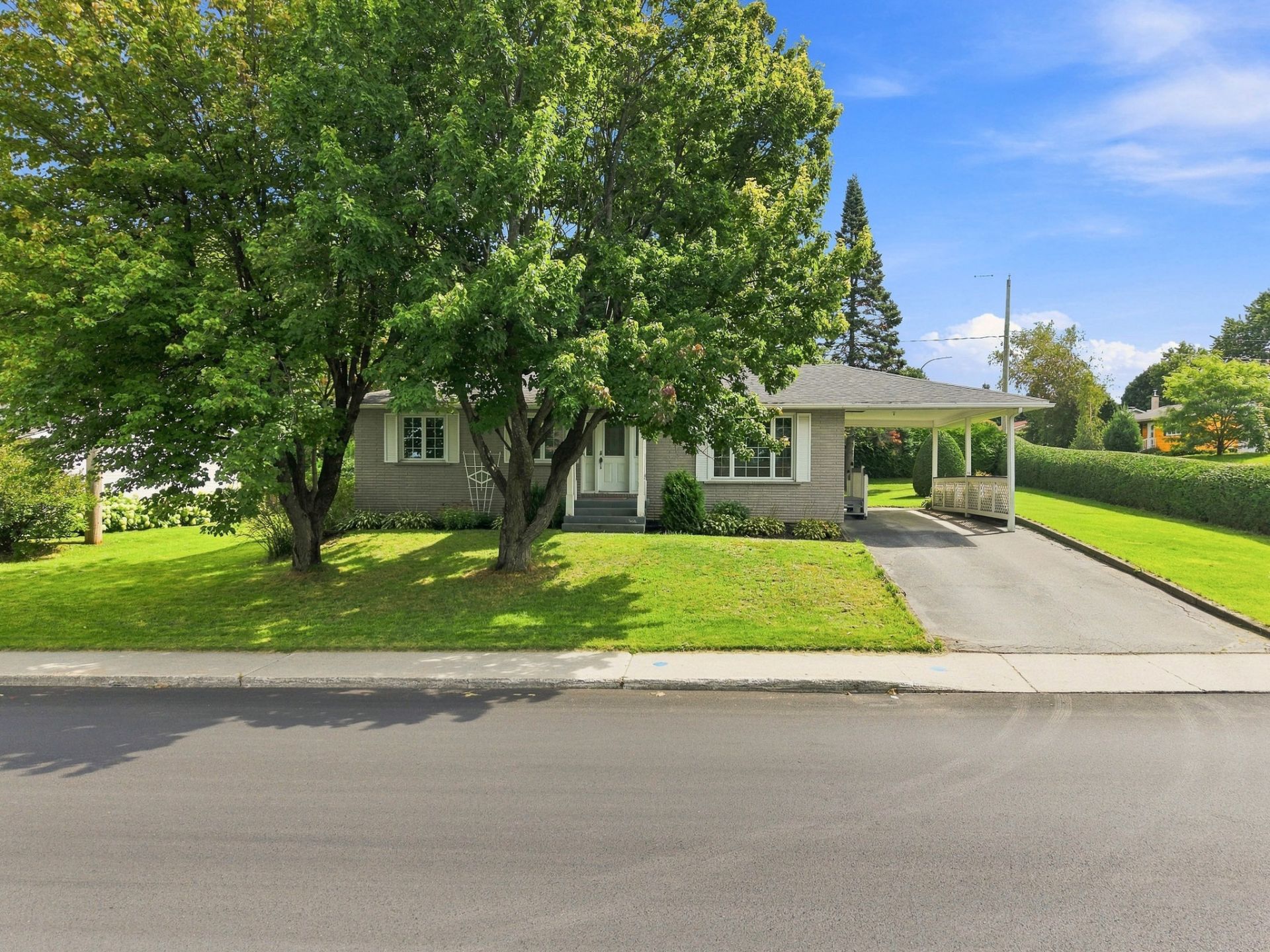  520 Rue des Jonquilles