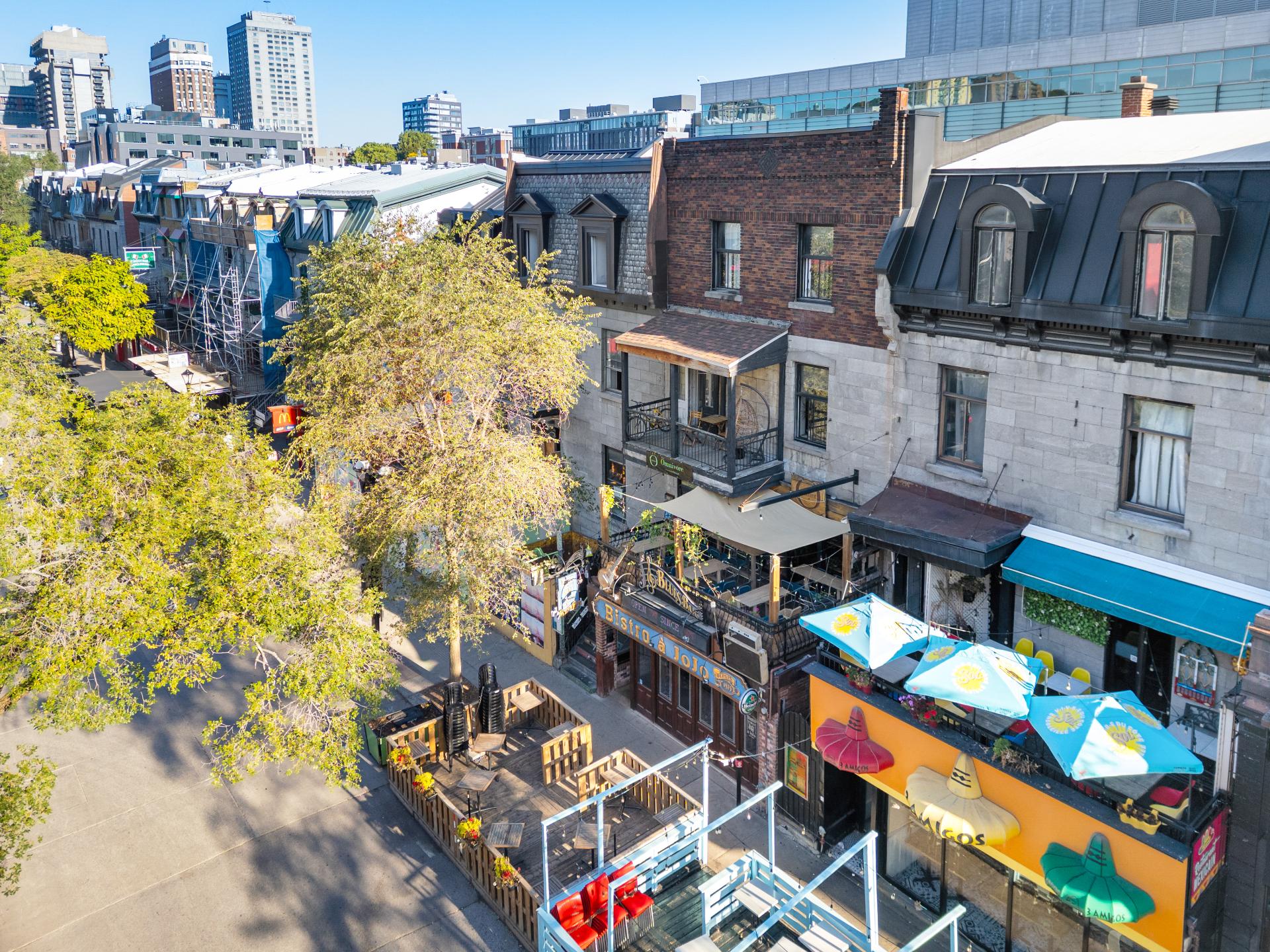 1633 Rue St-Denis