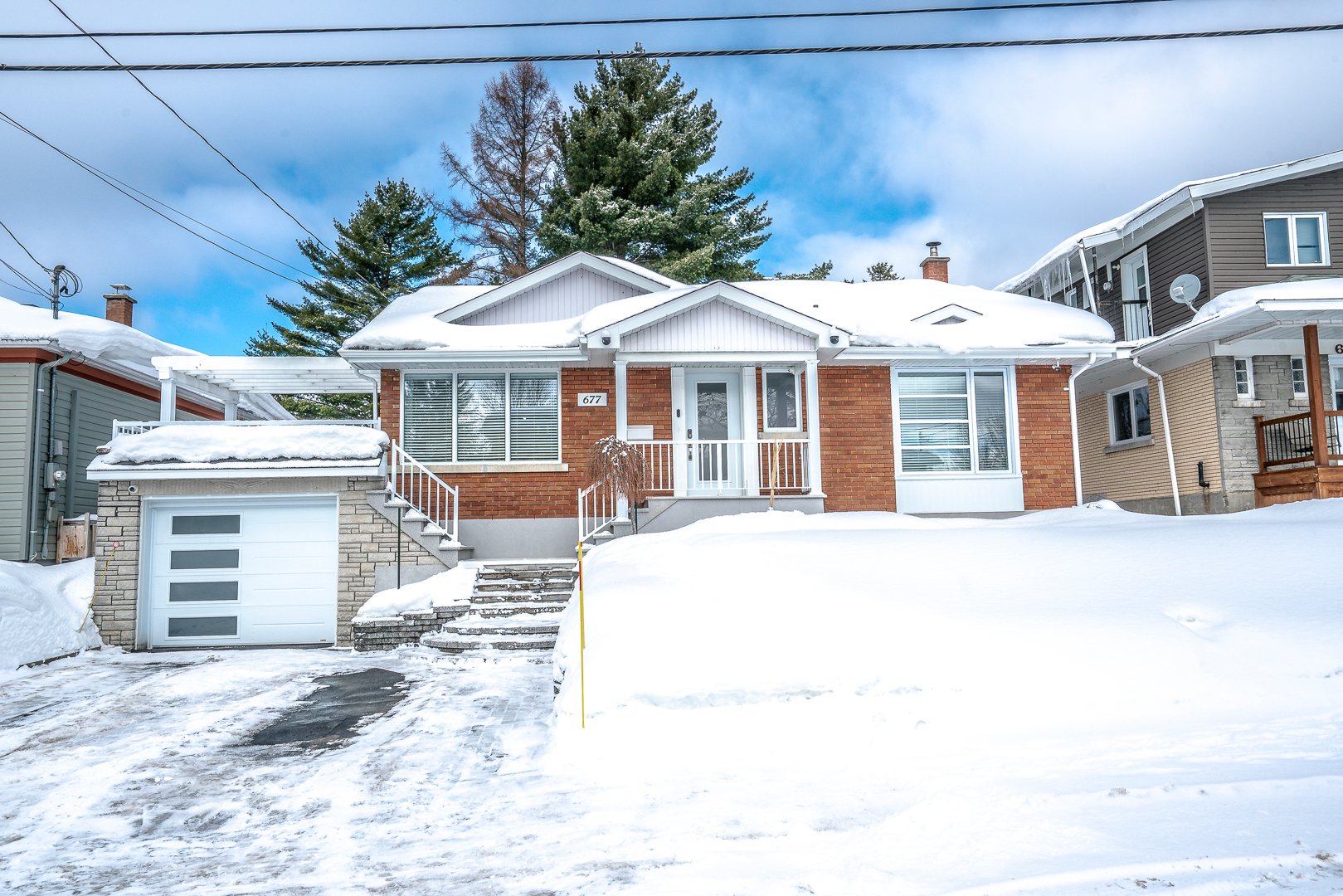  677 Rue Labbé