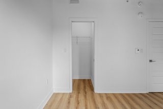Walk-in closet