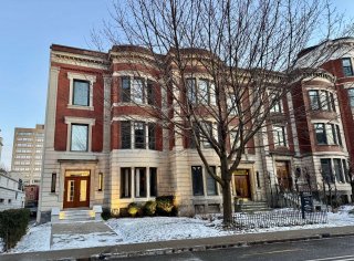 #1 - 4210 Boul. De Maisonneuve O.