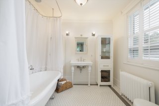 Salle de bains attenante à la CCP