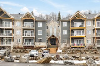 #323 - 235 Rue du Cercle-des-Cantons