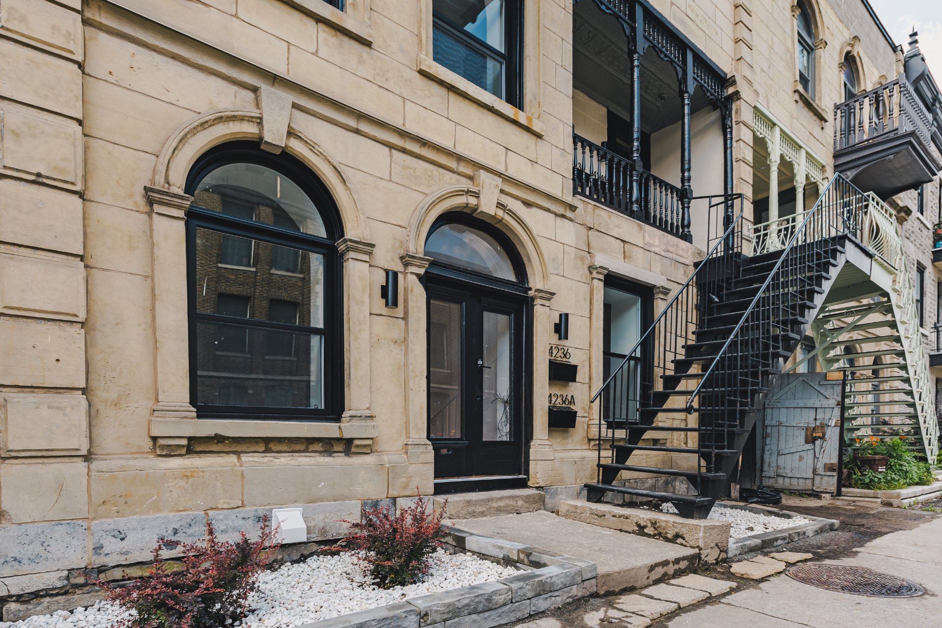 4240 Rue St-Urbain